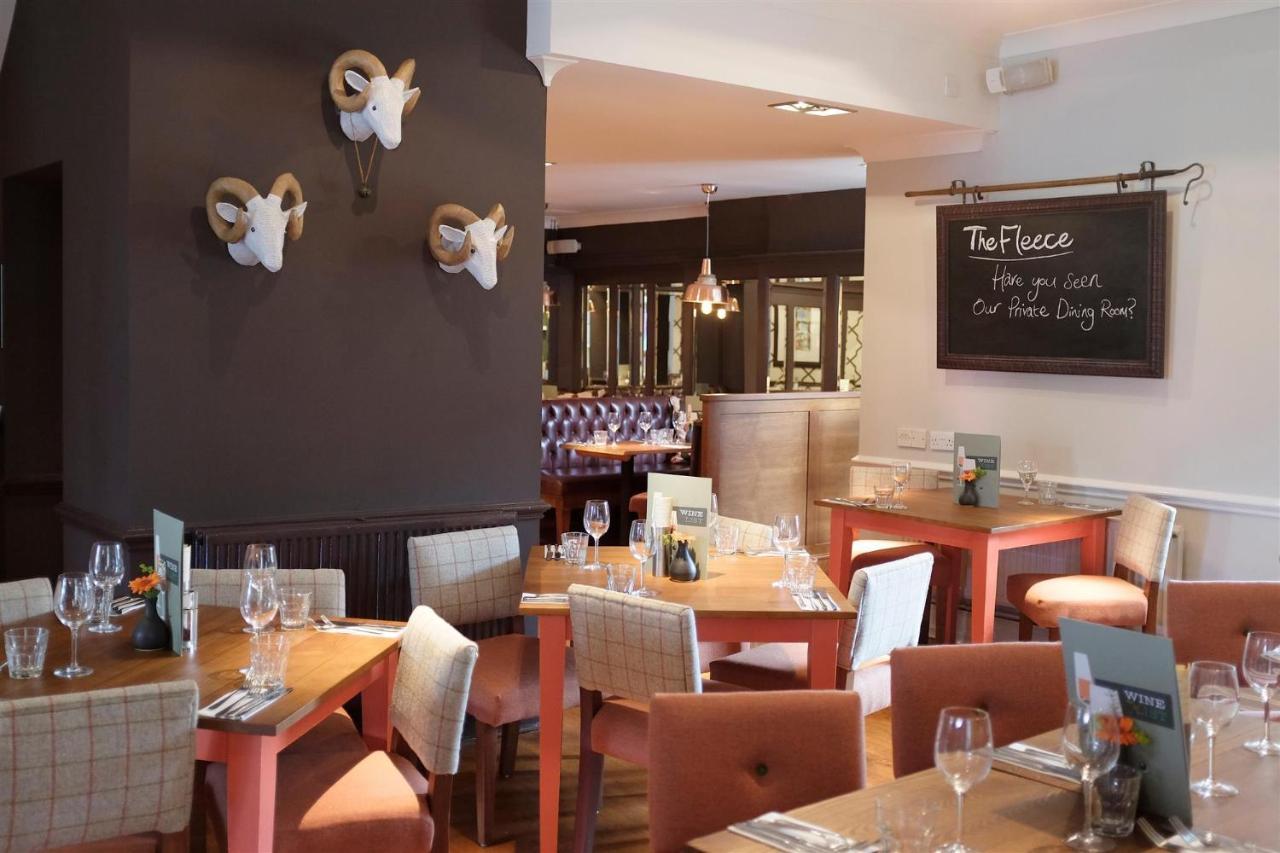 The Fleece Hotel Witney Bagian luar foto